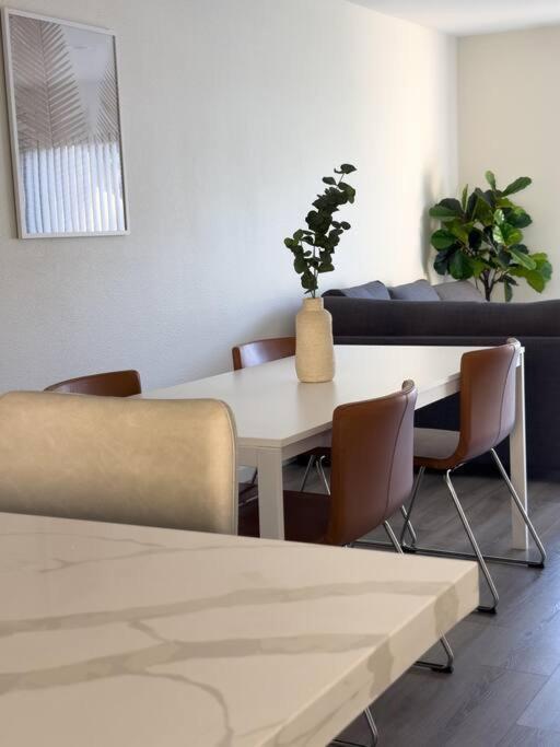 أنهايم Modern Retreat 1 Mi. From Disney المظهر الخارجي الصورة