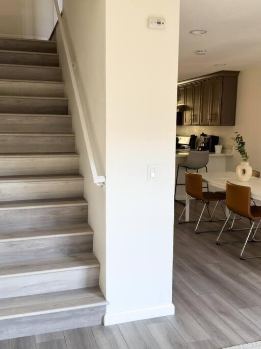 أنهايم Modern Retreat 1 Mi. From Disney المظهر الخارجي الصورة